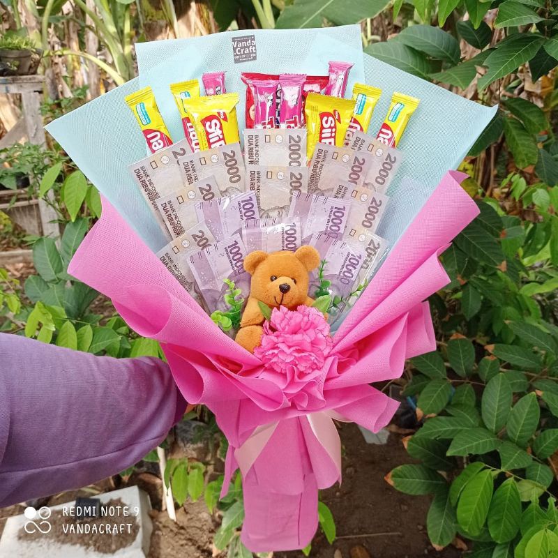 Buket Jajan Boneka Snack Uang Mainan 15 lembar | Bucket Wisuda | Kado ulang tahun | Hadiah Anniversa