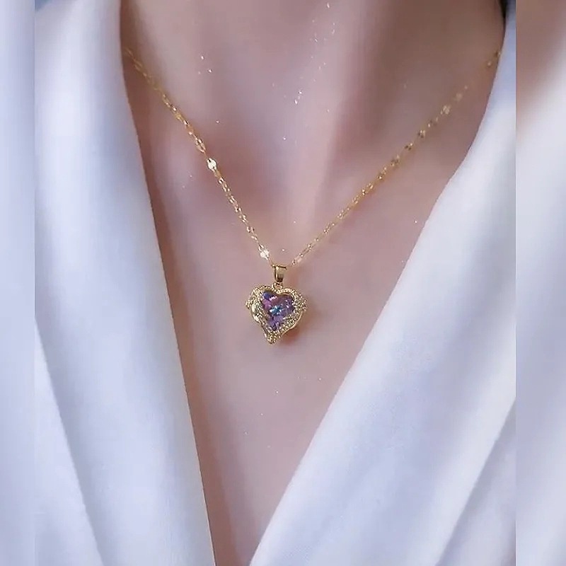 Kalung Dengan Liontin Bentuk Hati Aksen Kristal Berlian Imitasi Untuk Wanita Forever