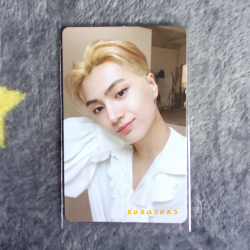 PHOTOCARD JAY DUSK C VER (JAY DUSK SENYUM)