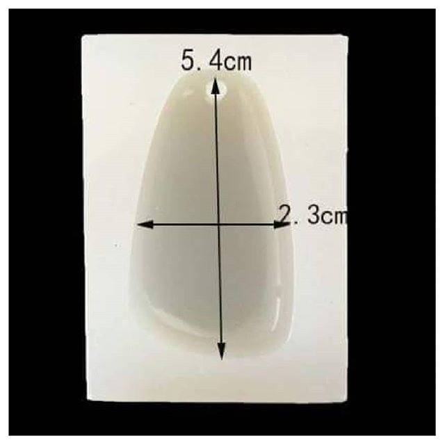 Silicone mold for resin and clay