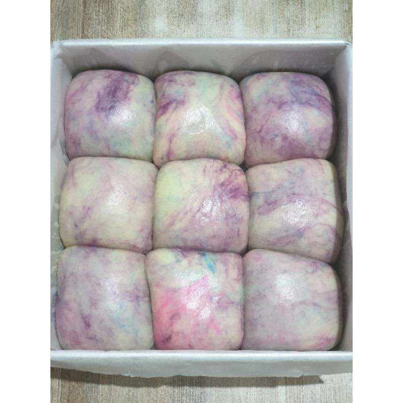 

TieDye Japanese Milk Bun / Bread / Buns / Roti Kasur Pertama Di Jakarta