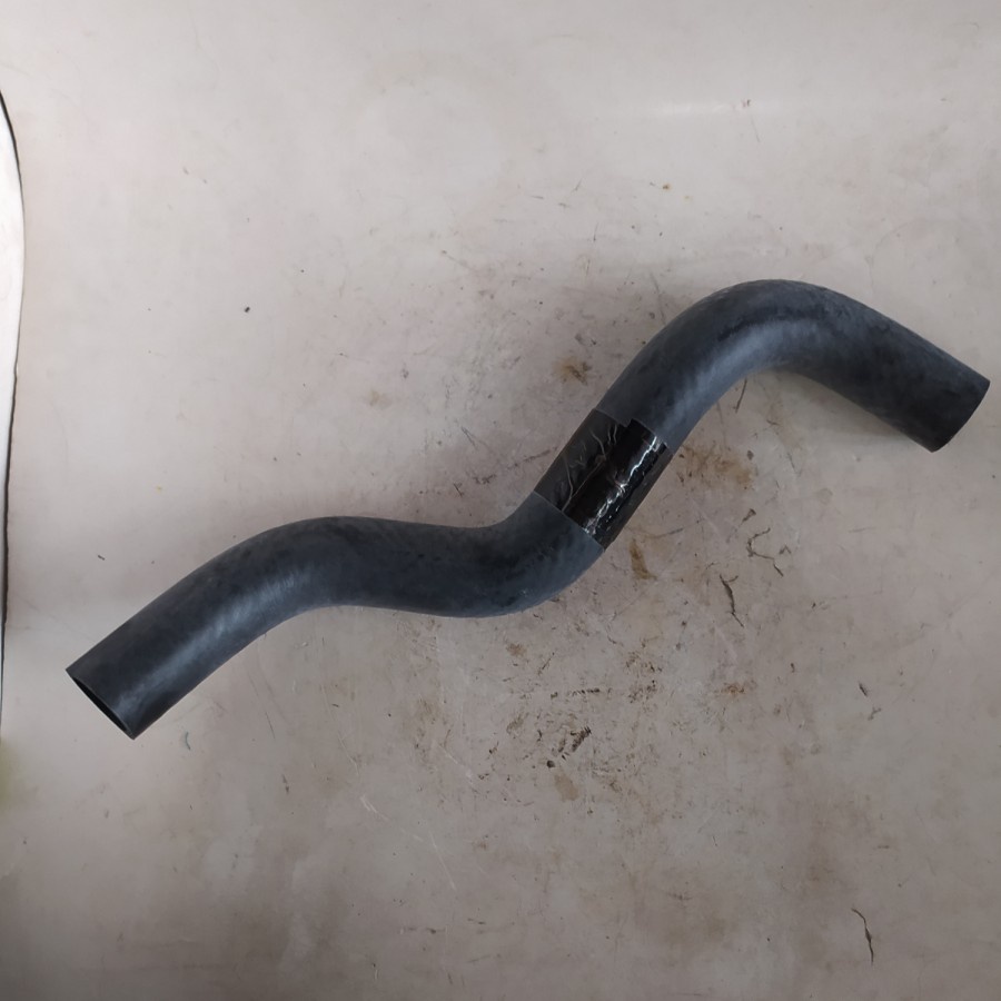 Selang Radiator Mobil Futura Bawah 0421