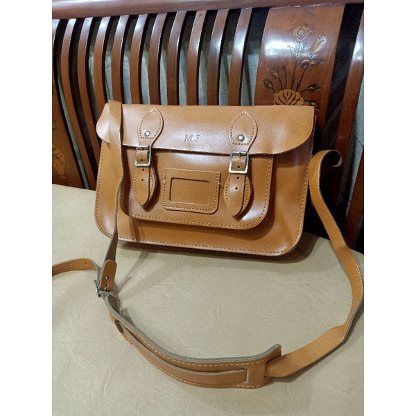 tas selempang the leather satchel co . ori second made in inggris (UK)