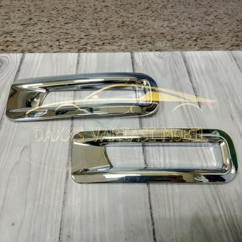 REAR REFLEKTOR BUMPER BELAKANG GRAND NEW LIVINA/ COVER REFLEKTOR BUMPER BELAKANG GRAND NEW LIVINA CH