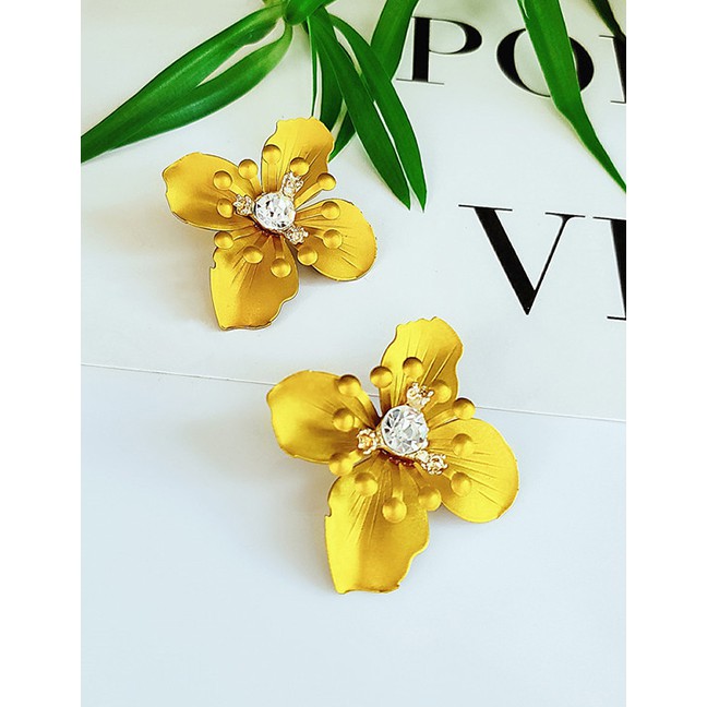 LRC Anting Tusuk Fashion Flower Earrings F6713X