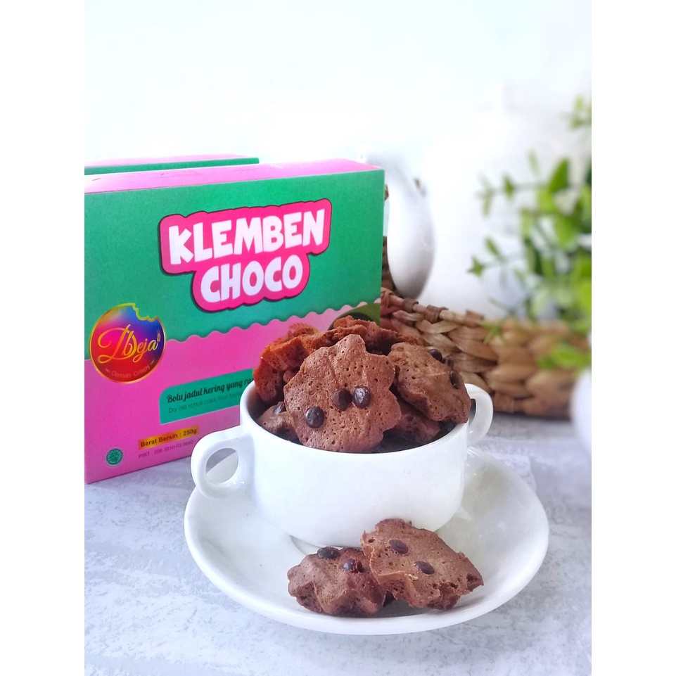 

Makanan Ringan Dbeja Klemben Chocho 250 gram