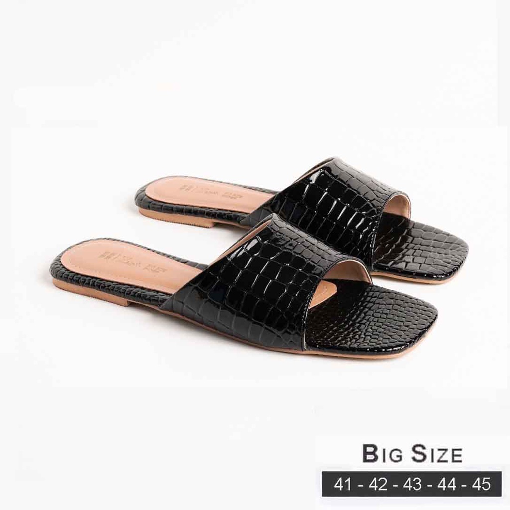 sandal flat wanita Slipper Big Size kulit hitam / sendal casual cewek ukuran jumbo besar nomer 41 42 443 44 45