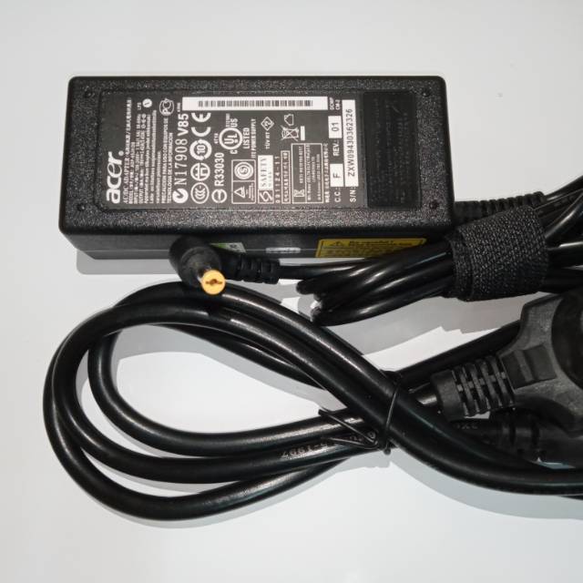 Adaptor Charger Original Acer Aspire V5-531 V5-531G V5-531P 19V-3.42A