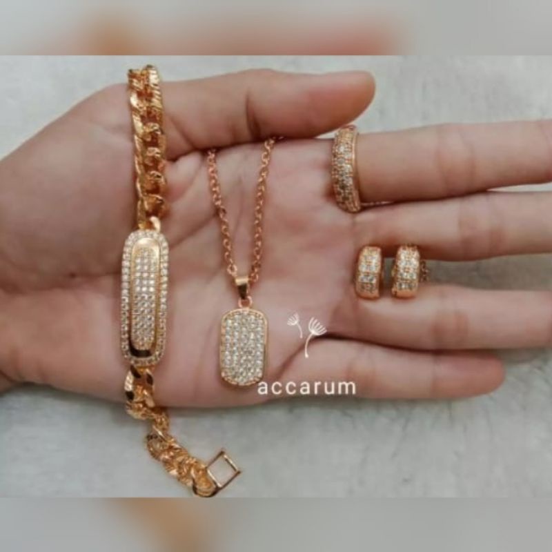 Perhiasan 1 set wanita dewasa 34