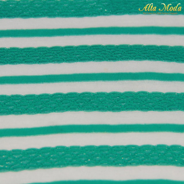 

Alta Moda Knitted Hijau Garis Putih (1M)