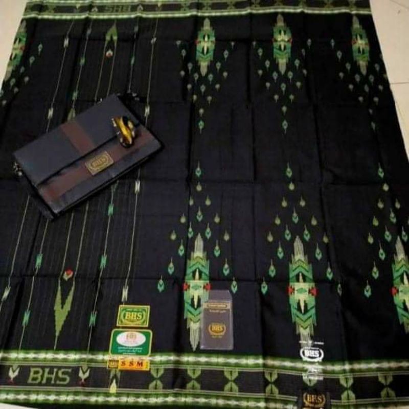 SARUNG BHS SST,SSM GOLD SUTERA SPUNSILK 210 HITAM LIMITED