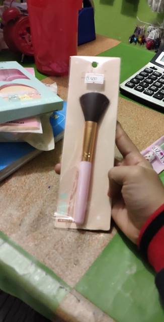 KUAS BLUSH ON BOZIYA BATIK / KUAS MAKE UP / MAKE UP BRUSH