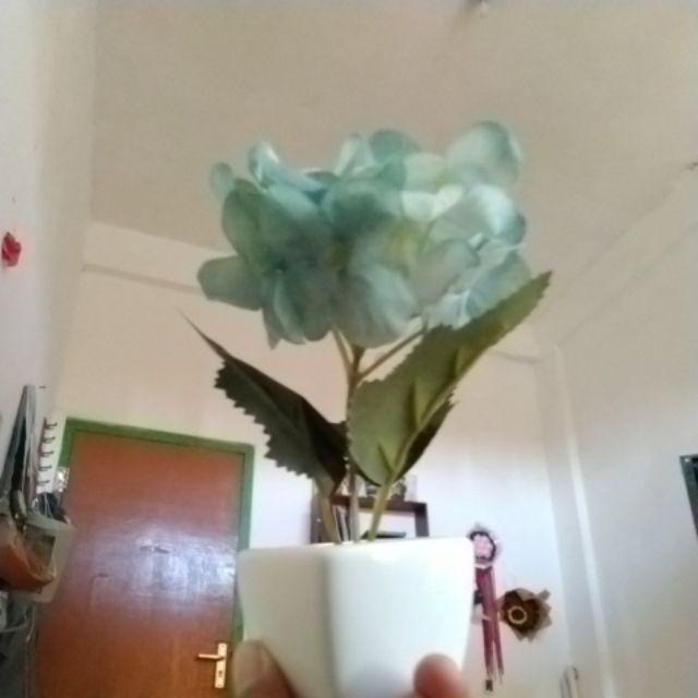 Vas Bunga Mini Unik Bunga Hortensia Artificial Bunga Hias Kecil Tiruan Untuk Pajangan -vbk01