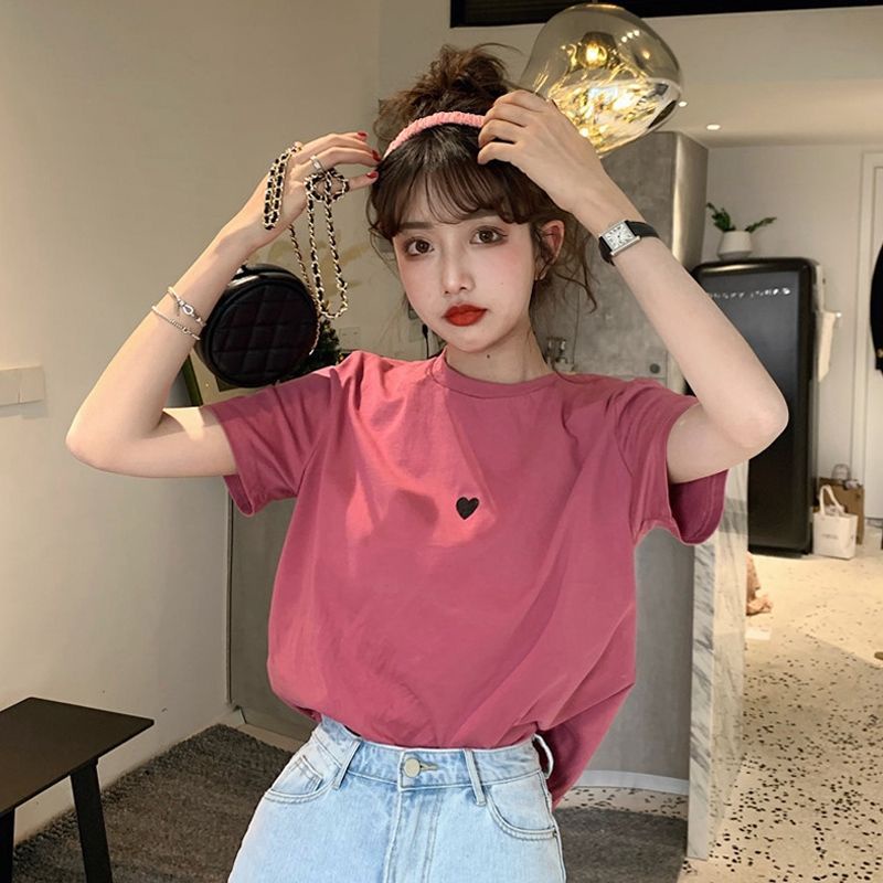 THISTLE - Oversize Tee Tshirt Model Longgar Untuk Wanita Motif Love Tengah Bordir