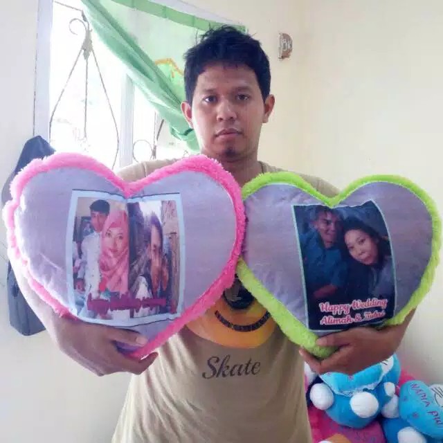 Bantal Foto Bentuk Love Ukuran 40x40