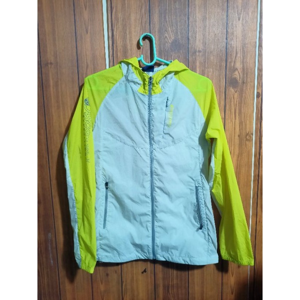 jaket running discovery second original