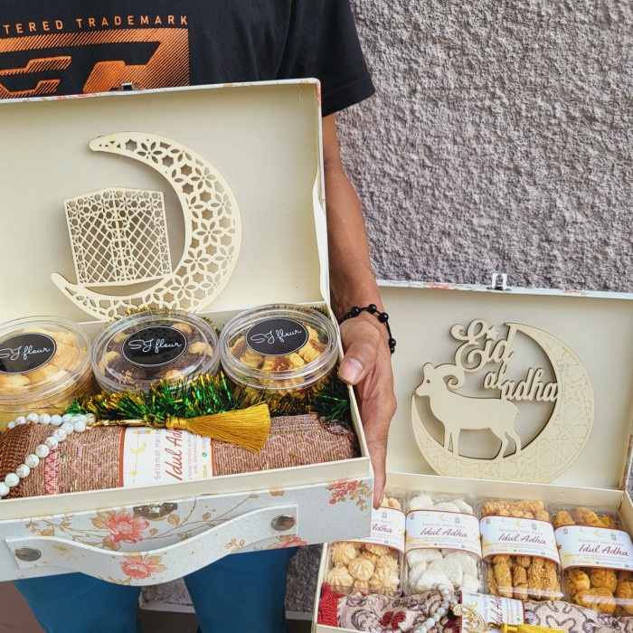 

Hampers parcel ultah wedding idul adha lebaran selamatan rumah baru 07 - Size M...