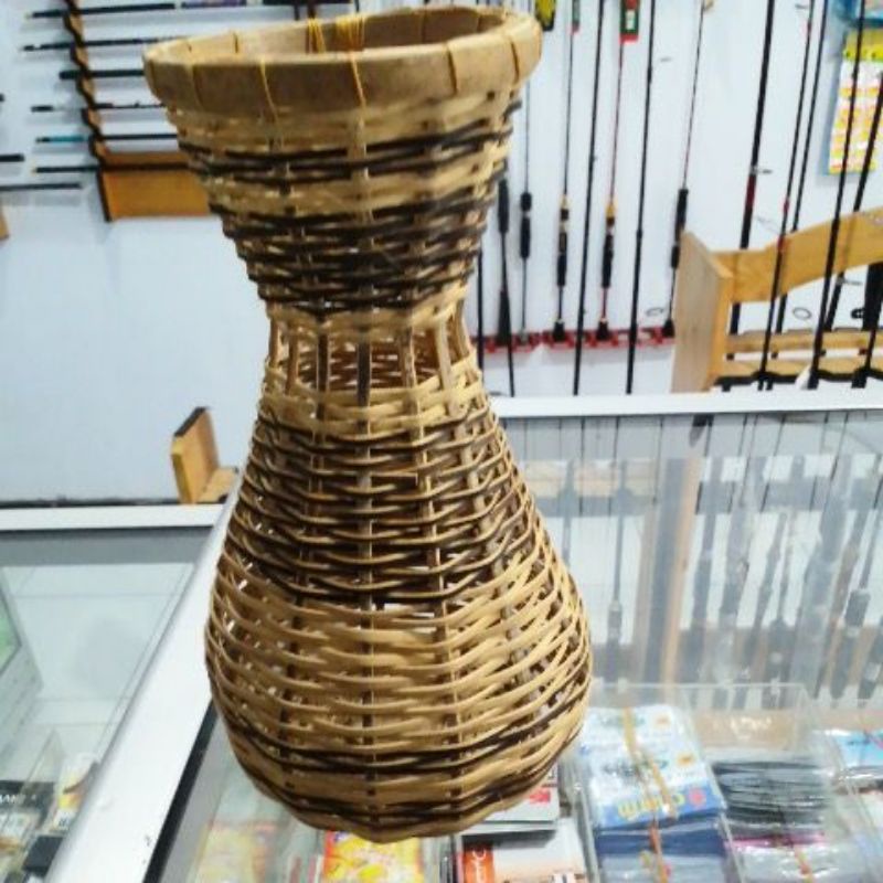 KEPIS BAMBU RAJUT  TEMPAT IKAN JARING IKAN KECIL TINGGI 17CM