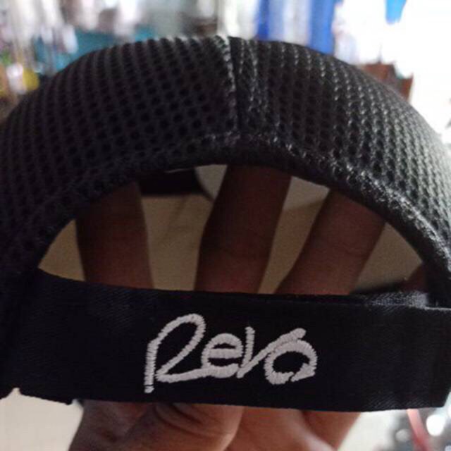 Topi mancing Abu Garcia Revo