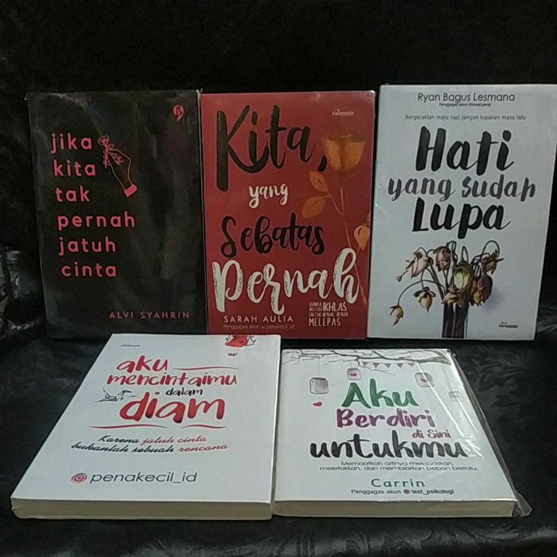 Paket Buku Aku Mencintaimu Dalam Diam Aku Berdiri Di Sini Untukmu Jika Kita Tak Pernah Jatuh Cinta Shopee Indonesia