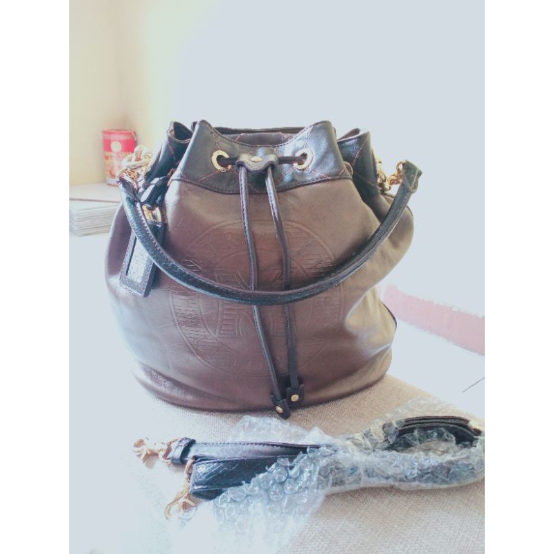 metrocity serut gold