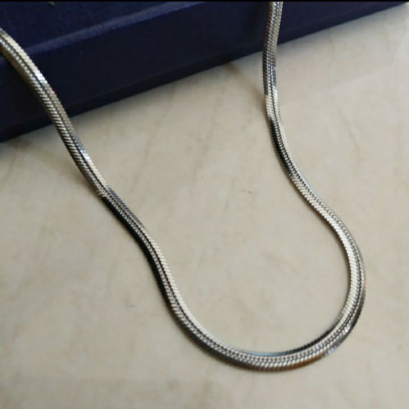 kalung pria-cowok titanium model ular pipih 3mm