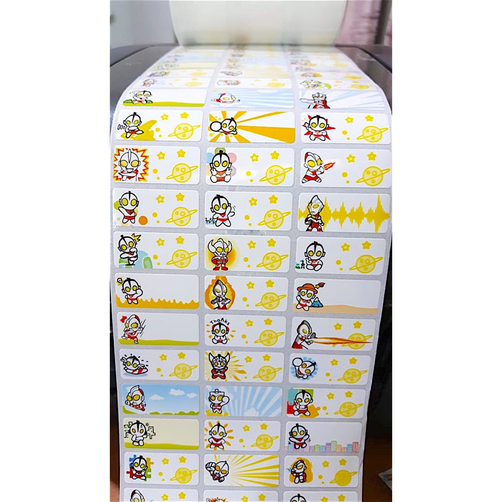 

Label nama anti air stiker waterproof Karakter Yellow Ultraman