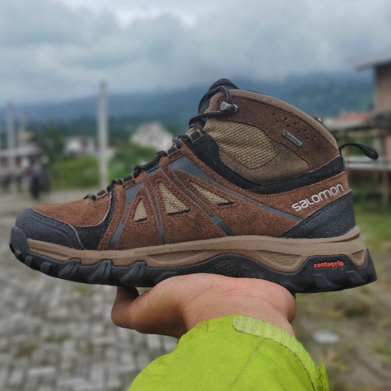 sepatu gunung salomon Gore-tex vibram outdoor second