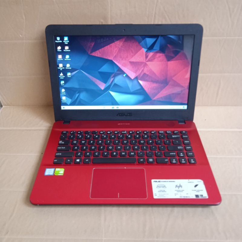 ASUS X441UA Intel Core i3-6006U ram 4/1TB