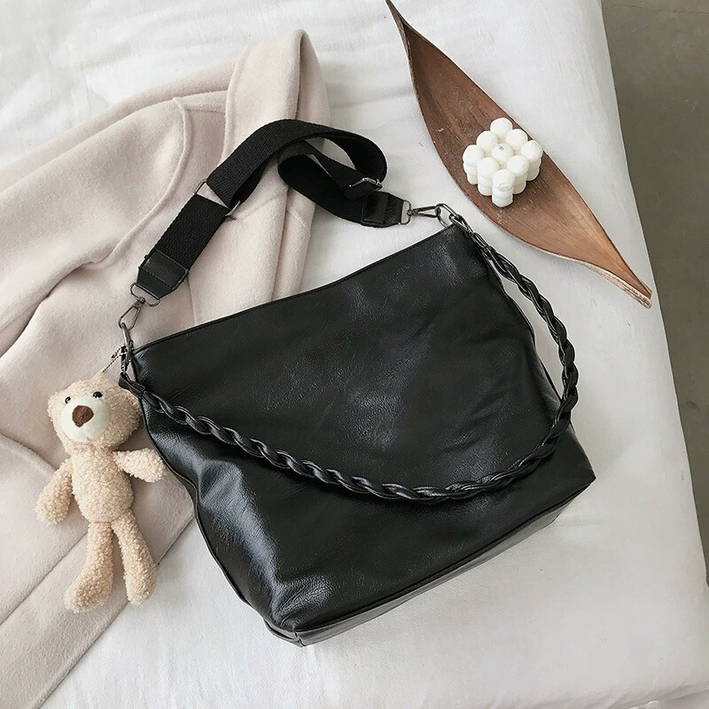 CR 7446 RISCE TAS SELEMPANG GANTUNGAN BONEKA IMPORT WANITA CEWEK PEREMPUAN JAKARTA BATAM