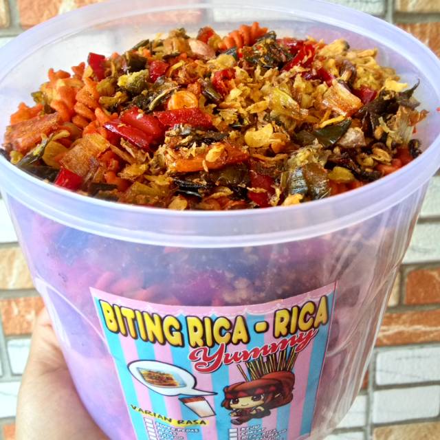 

MAKARONI UNTIR TOPLES/TEPAK BESAR TOPING SAMBEL RICA