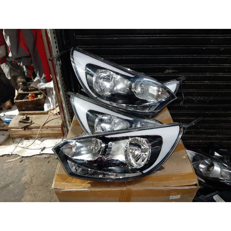 headlamp lampu depan kia rio