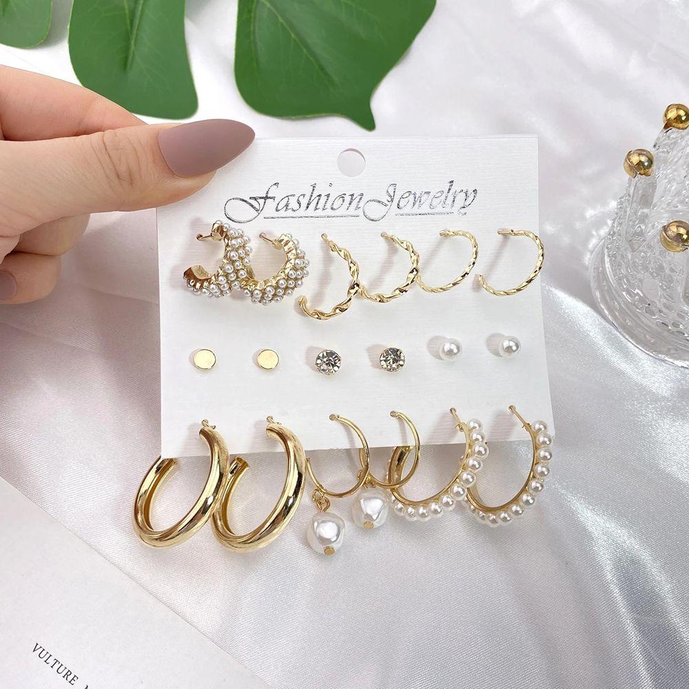 [Elegan] Anting Perempuan Fashion Vintage Mutiara Besar Manis Bentuk C Gaya Korea Ear Stud