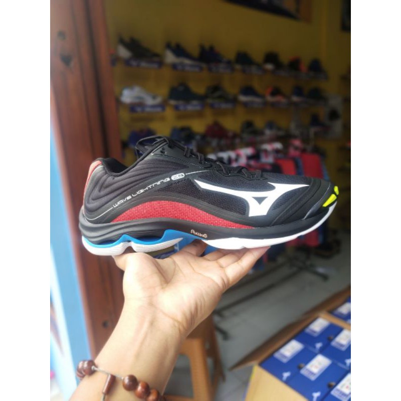 Mizuno volley wlz6 like new ukuran lengkap 100% Original import