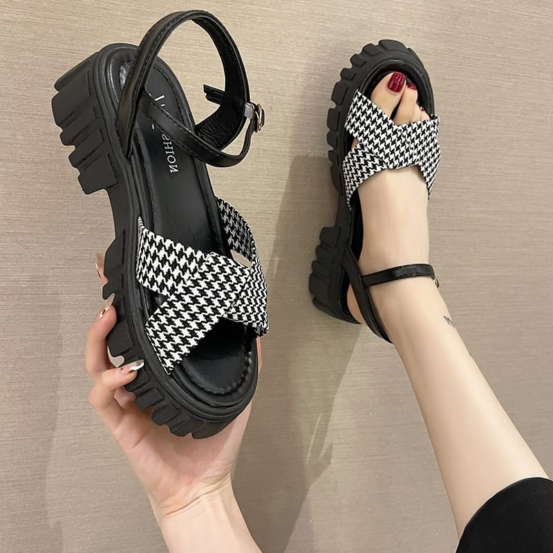 SN2112 Sandal Wedges Tali Wanita