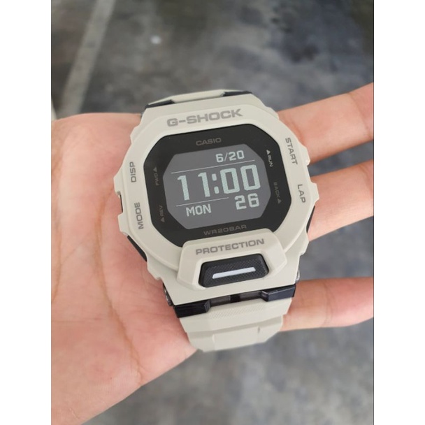 Jam Tangan Pria Casio G-Shock GBD-200UU-9DR / GBD-200UU-9D Original & Garansi