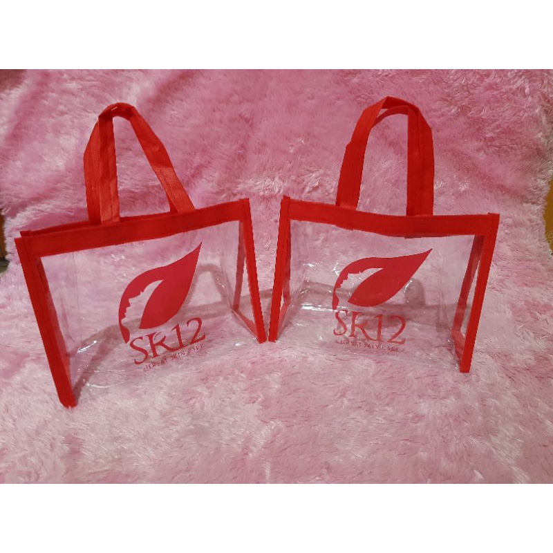 

Tas mika pelipit spunbond uk 20x20x10 (sablon 1sisi 1warna)