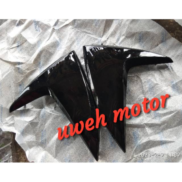 Kedok samping vario 110 led