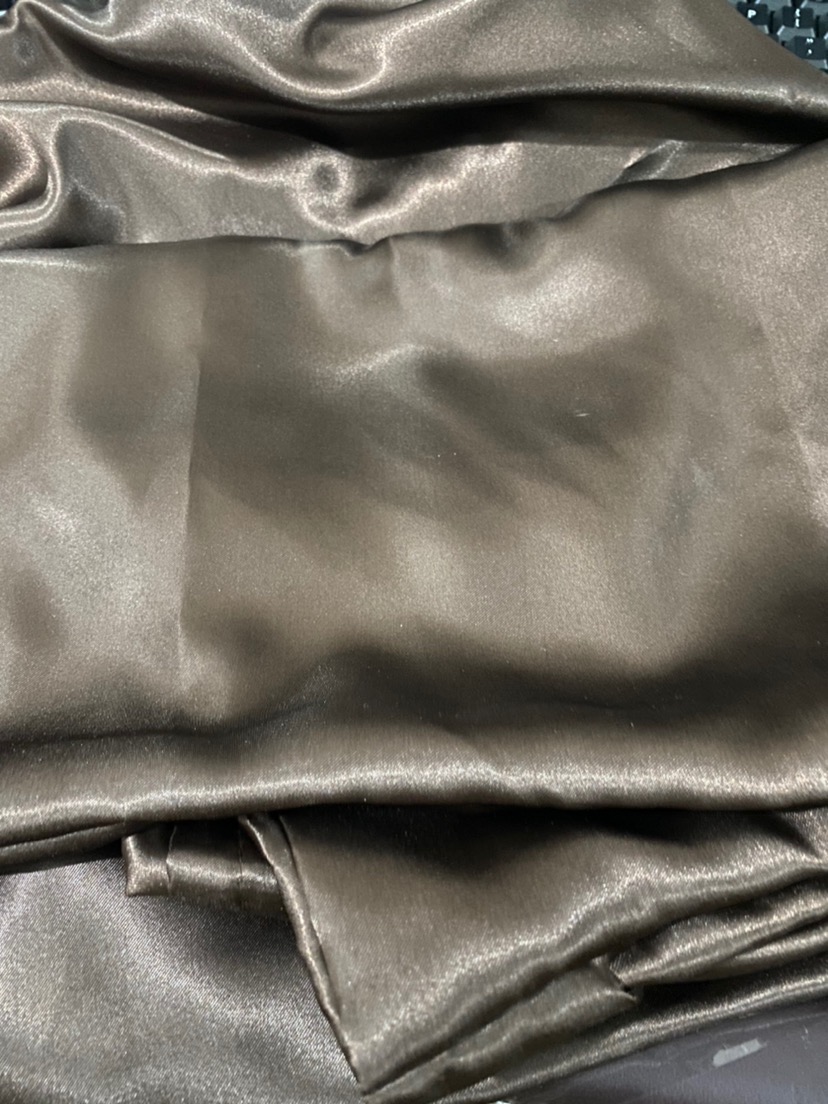 Sarung Bantal Satin / Satin Pillowcase