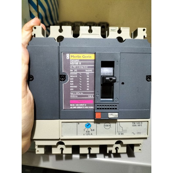 mccb 3Phase 4pull merlin gerlin NS160H 125A Schneider electric
