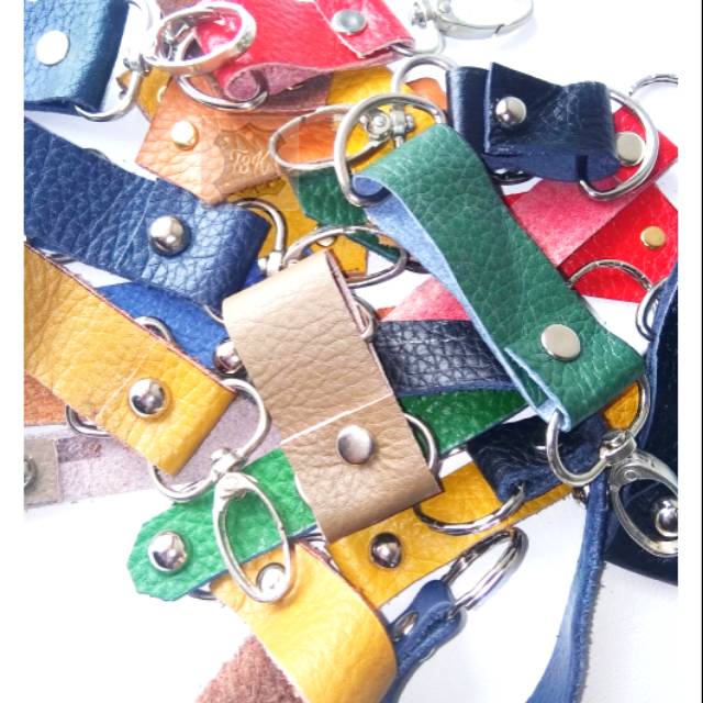Gantungan kunci kulit asli key chain leather souvenir