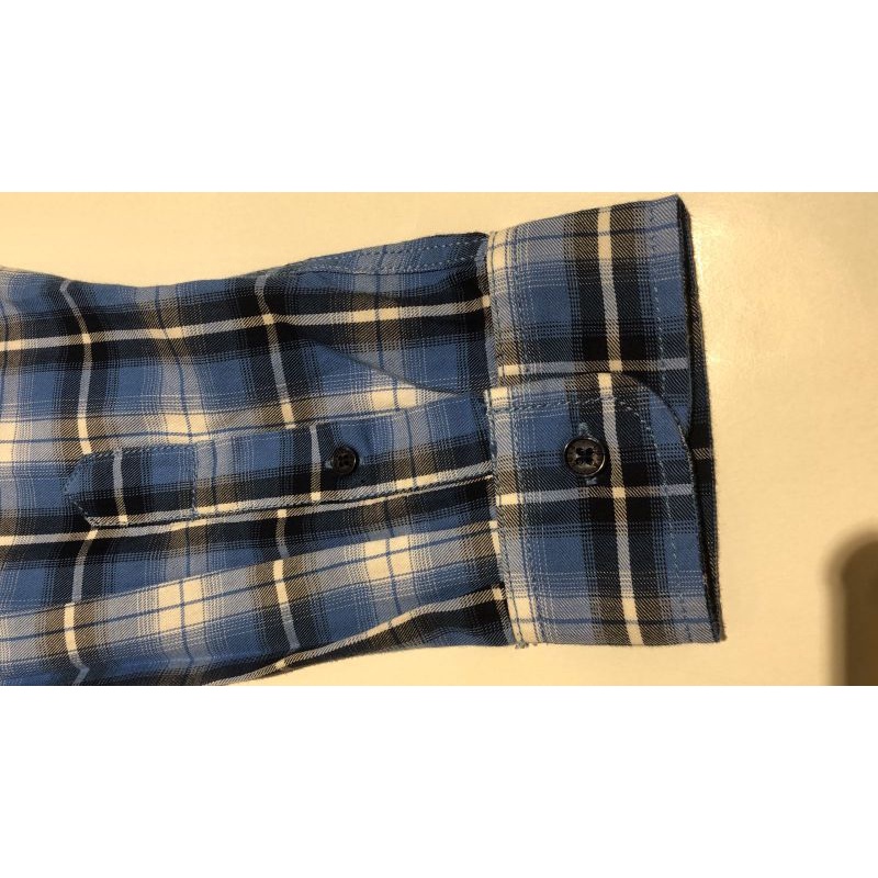 KEMEJA LOIS  KLLR201. KEMEJA KOTAK-KOTAK.  KEMEJA REGULER. KEMEJA KOTAK BIRU. KEMEJA LOIS ORIGINAL. 