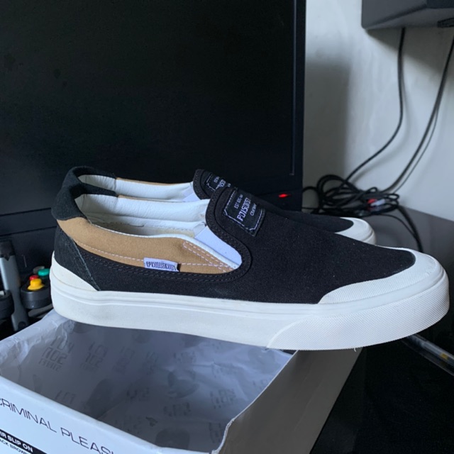 Poison Street Noir Slip On