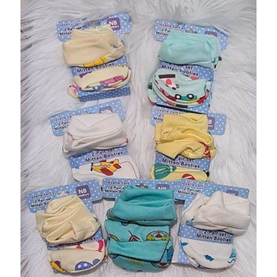 Lovelle Cart's Mitten &amp; Booties Sarung Tangan &amp; Sarung Kaki Bayi 2 pair set