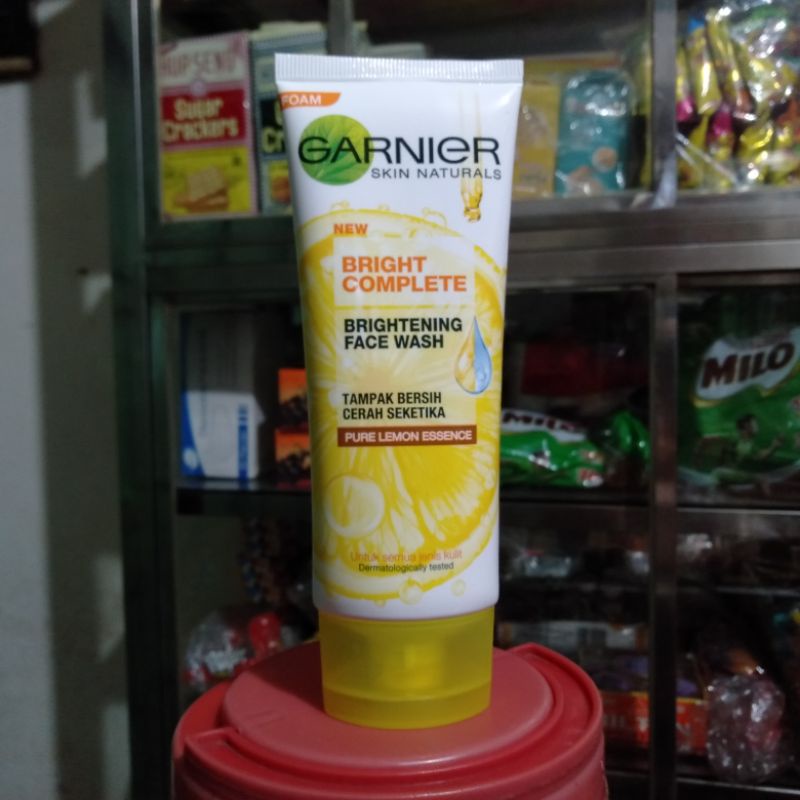 Garnier Bright Complete Foam Cleanser - 100ml