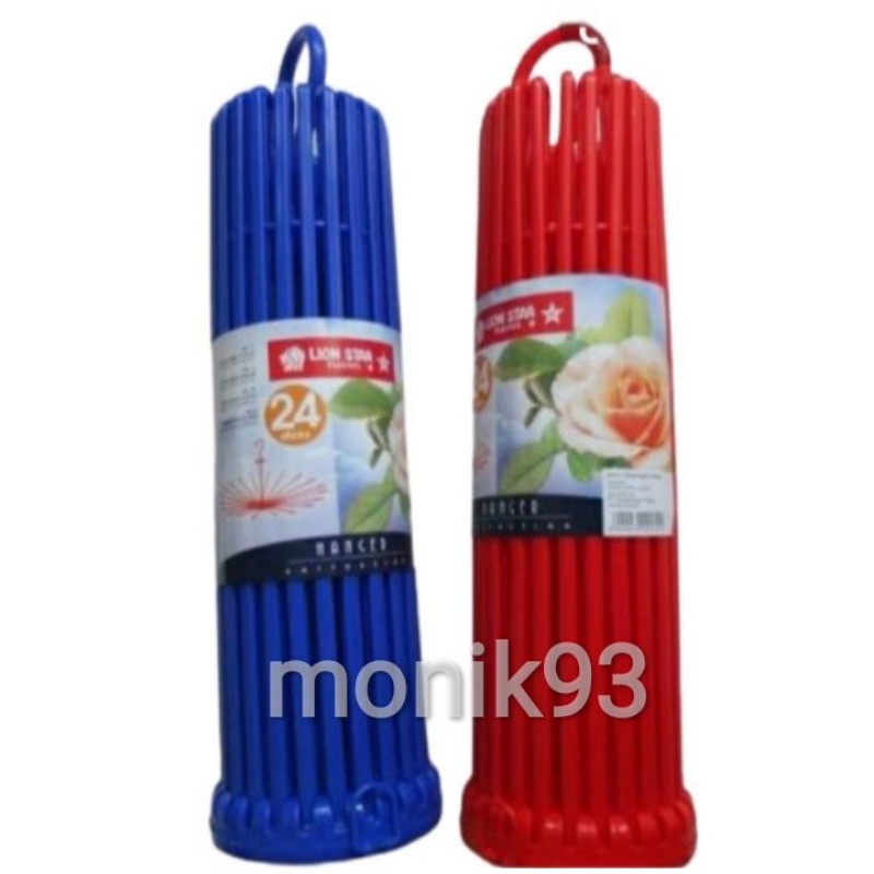 Gantungan baju bayi lion star