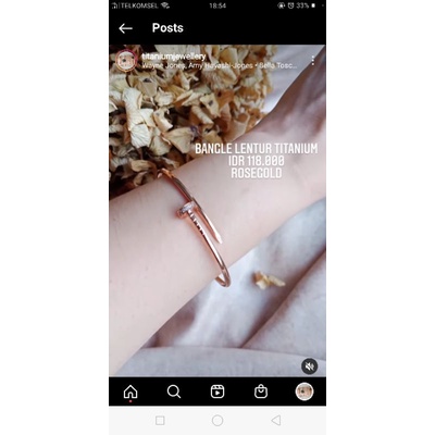 Gelang paku lentur titanium