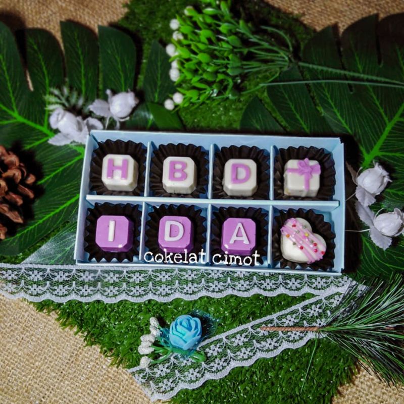 

Cokelat hampers custom nama tulisan ucapan - coklat kado ulang tahun wisuda valentine anniversary