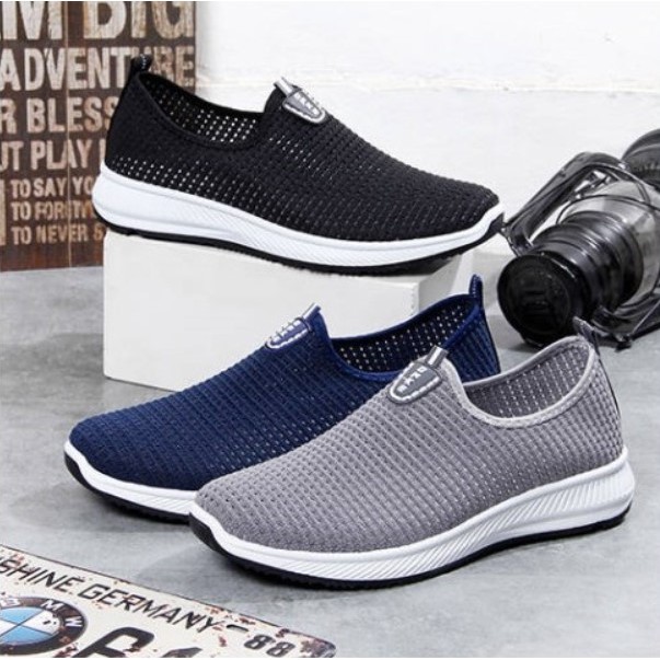 Sepatu Sport Pria Impor Merk Onke