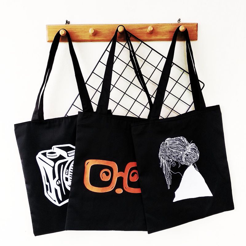 Totebag Hitam Gambar / Motif / Tas Drill